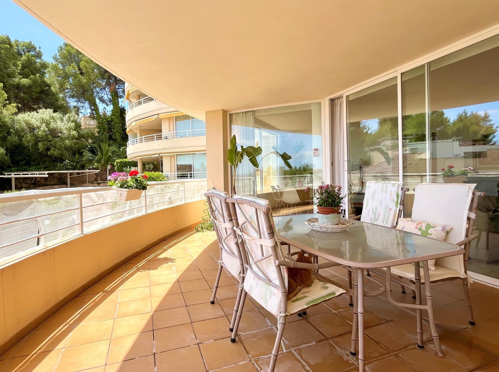 4 bedroom Apartment for sale in Bendinat with pool garage - € 1,380,000 (Ref: 9883747)