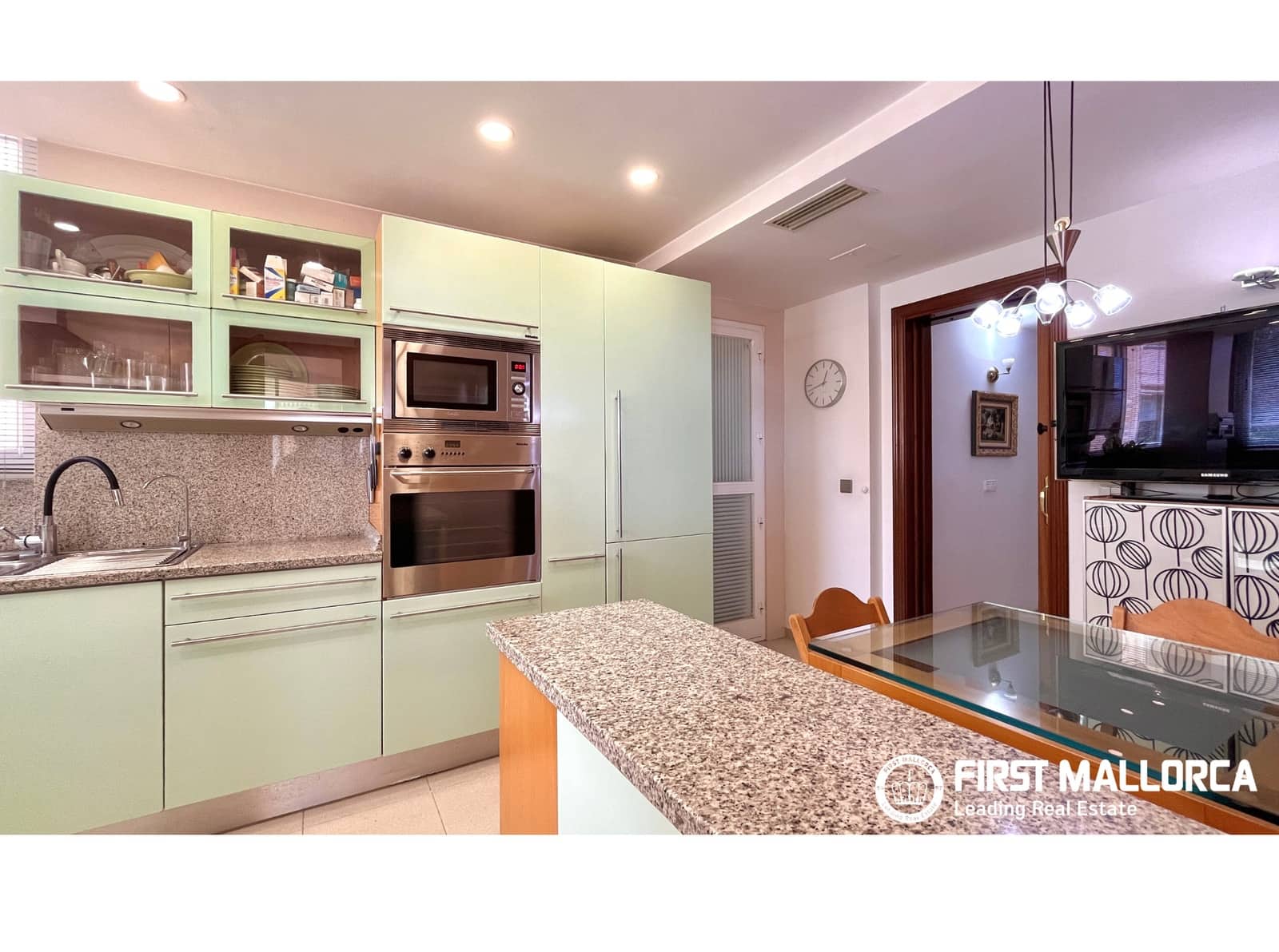 4 bedroom Apartment for sale in Bendinat with pool garage - € 1,380,000 (Ref: 9883747)
