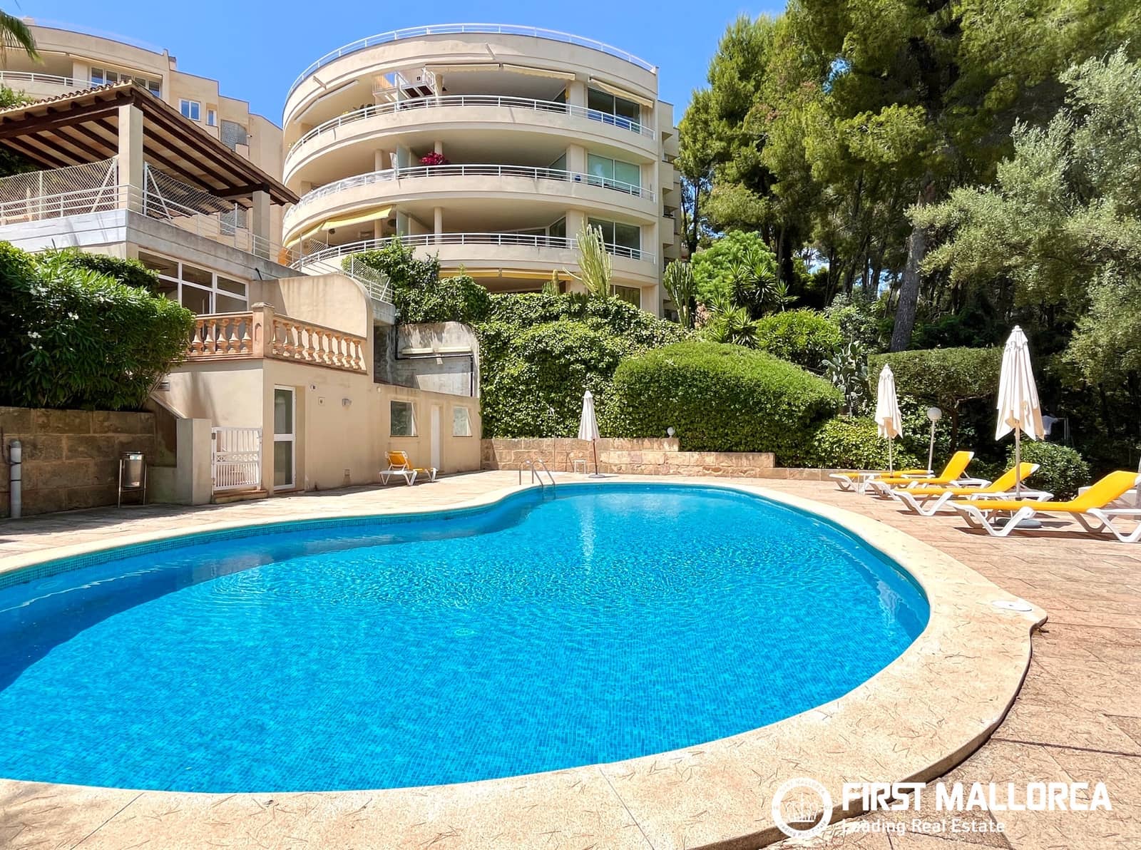 4 bedroom Apartment for sale in Bendinat with pool garage - € 1,380,000 (Ref: 9883747)