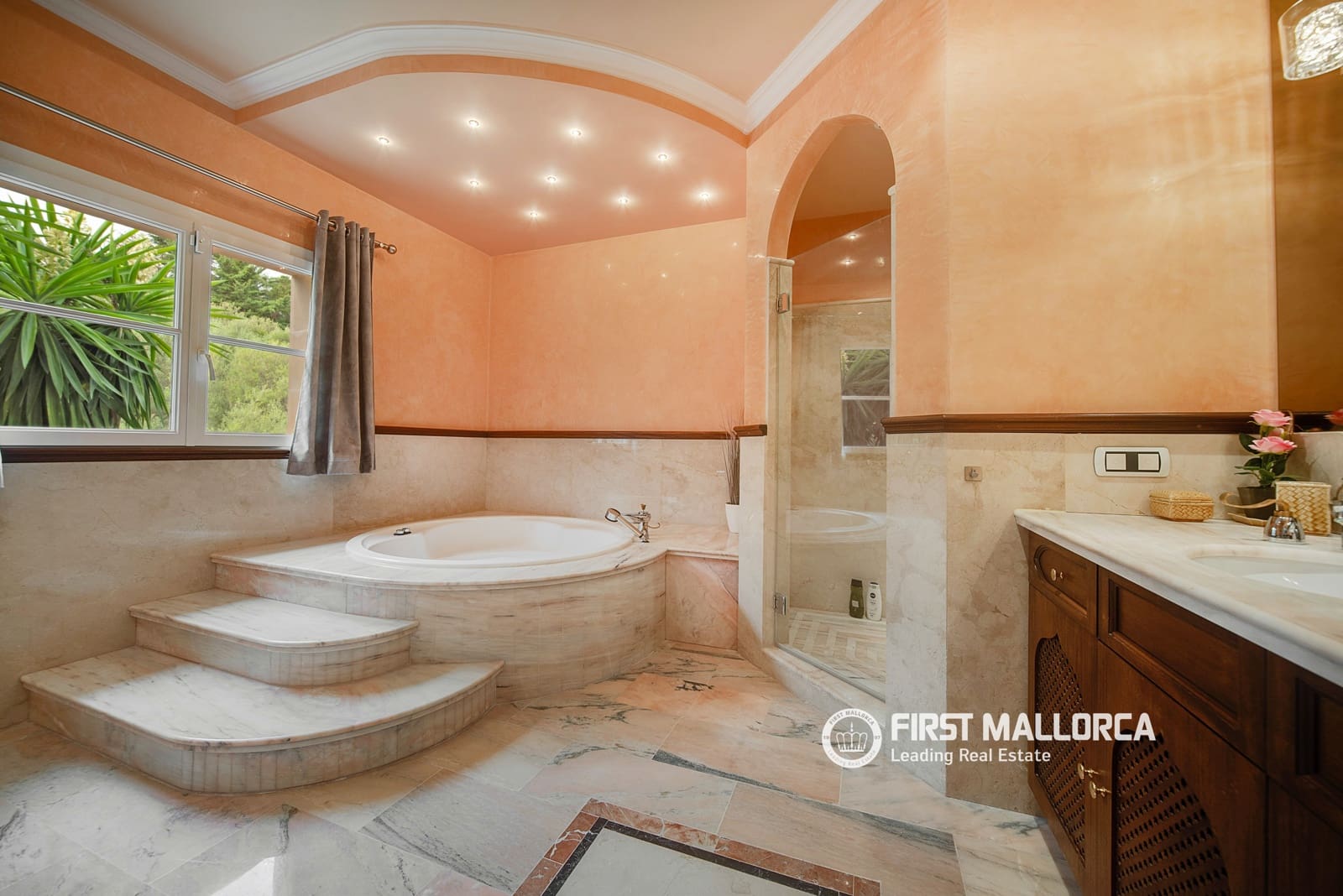 6 sypialnia Willa na sprzedaż w Son Vida z basenem garażem - 3 600 000 € (Ref: 9883748)