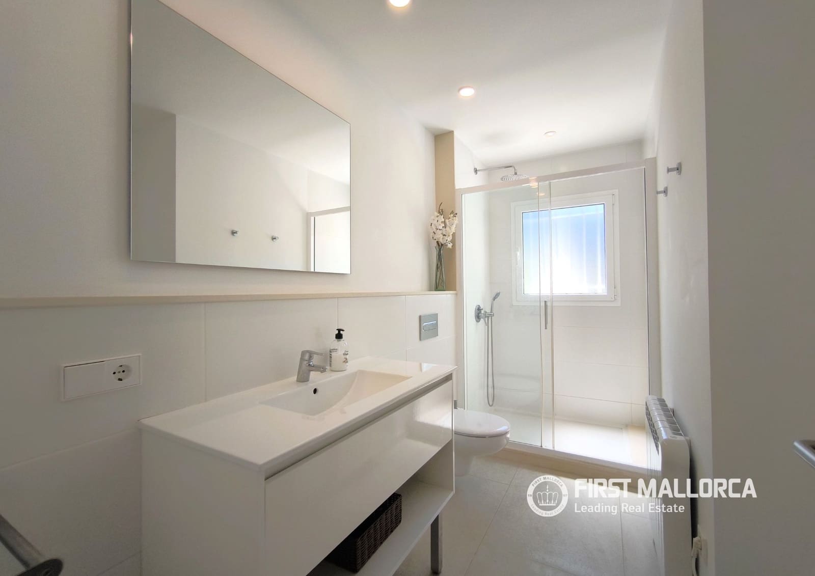 Adosado de 4 habitaciones en Cala Ratjada en alquiler con garaje - 3.750 € (Ref: 9889510)