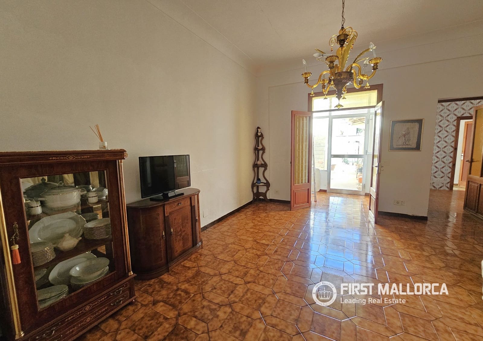 5 bedroom Townhouse for sale in Llucmajor - € 550,000 (Ref: 9889511)