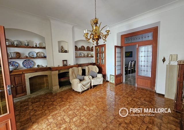 5 slaapkamer Huis te koop in Llucmajor - € 550.000 (Ref: 9889511)