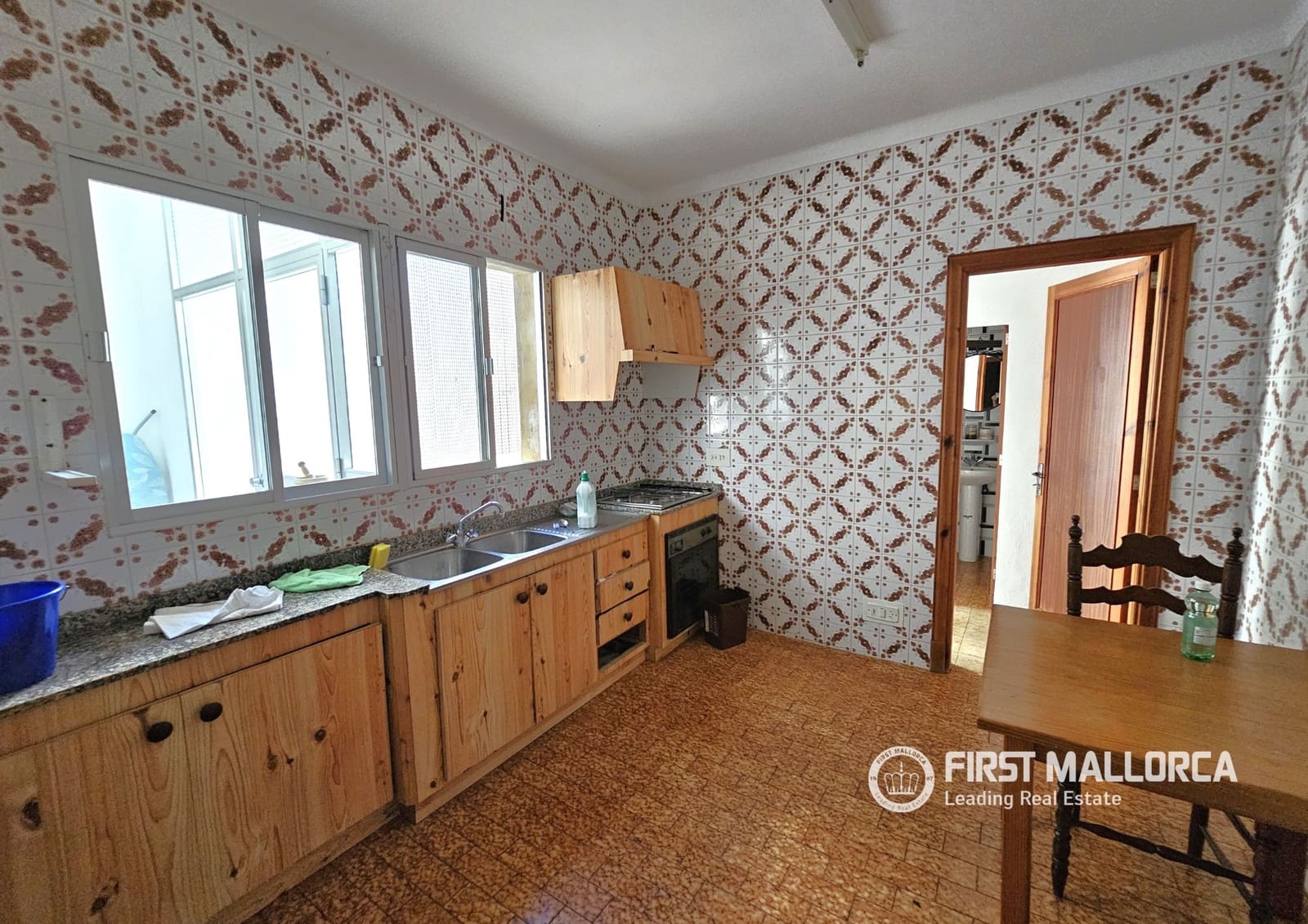 5 bedroom Townhouse for sale in Llucmajor - € 550,000 (Ref: 9889511)