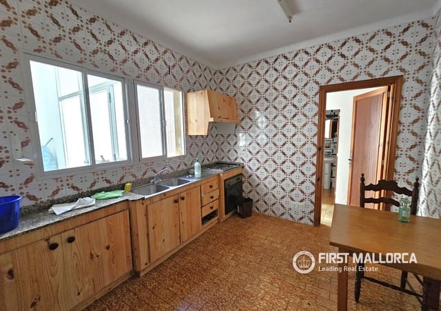 5 slaapkamer Huis te koop in Llucmajor - € 550.000 (Ref: 9889511)
