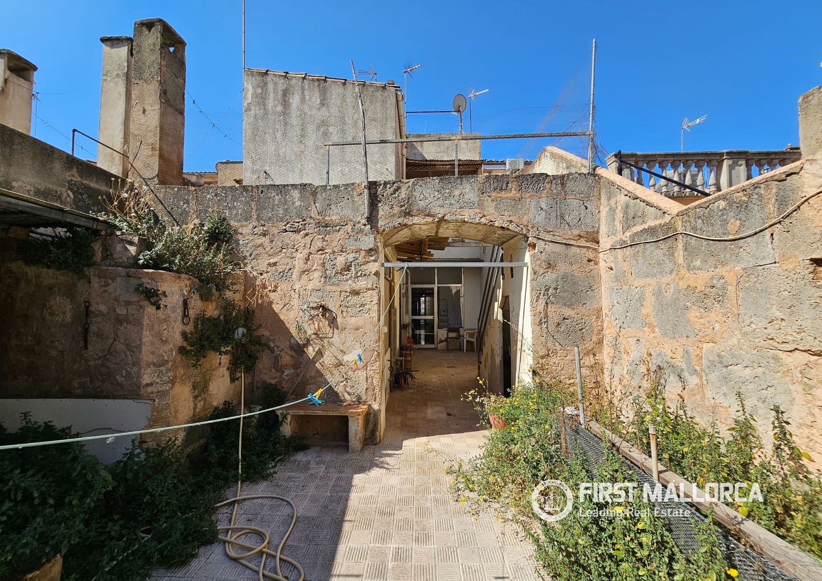 5 bedroom Townhouse for sale in Llucmajor - € 550,000 (Ref: 9889511)