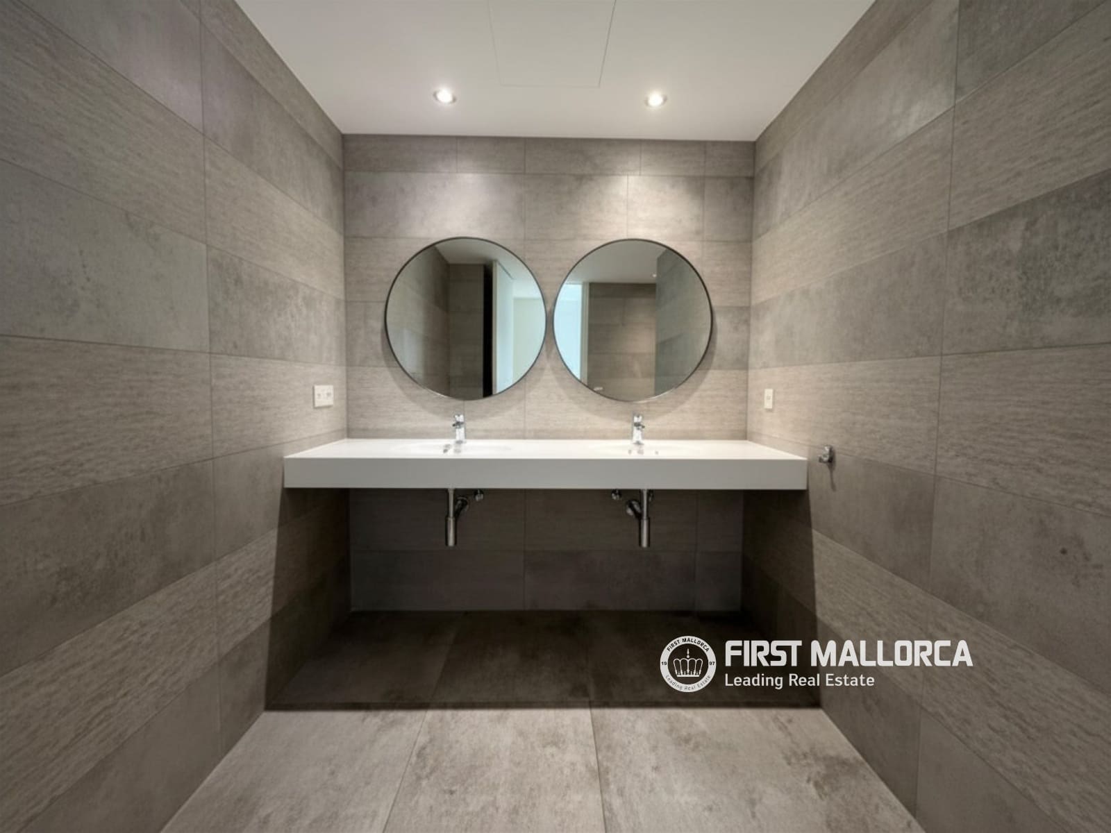 Appartement de 3 chambres à louer à Palma de Mallorca avec piscine garage - 4 500 € (Ref: 9889513)