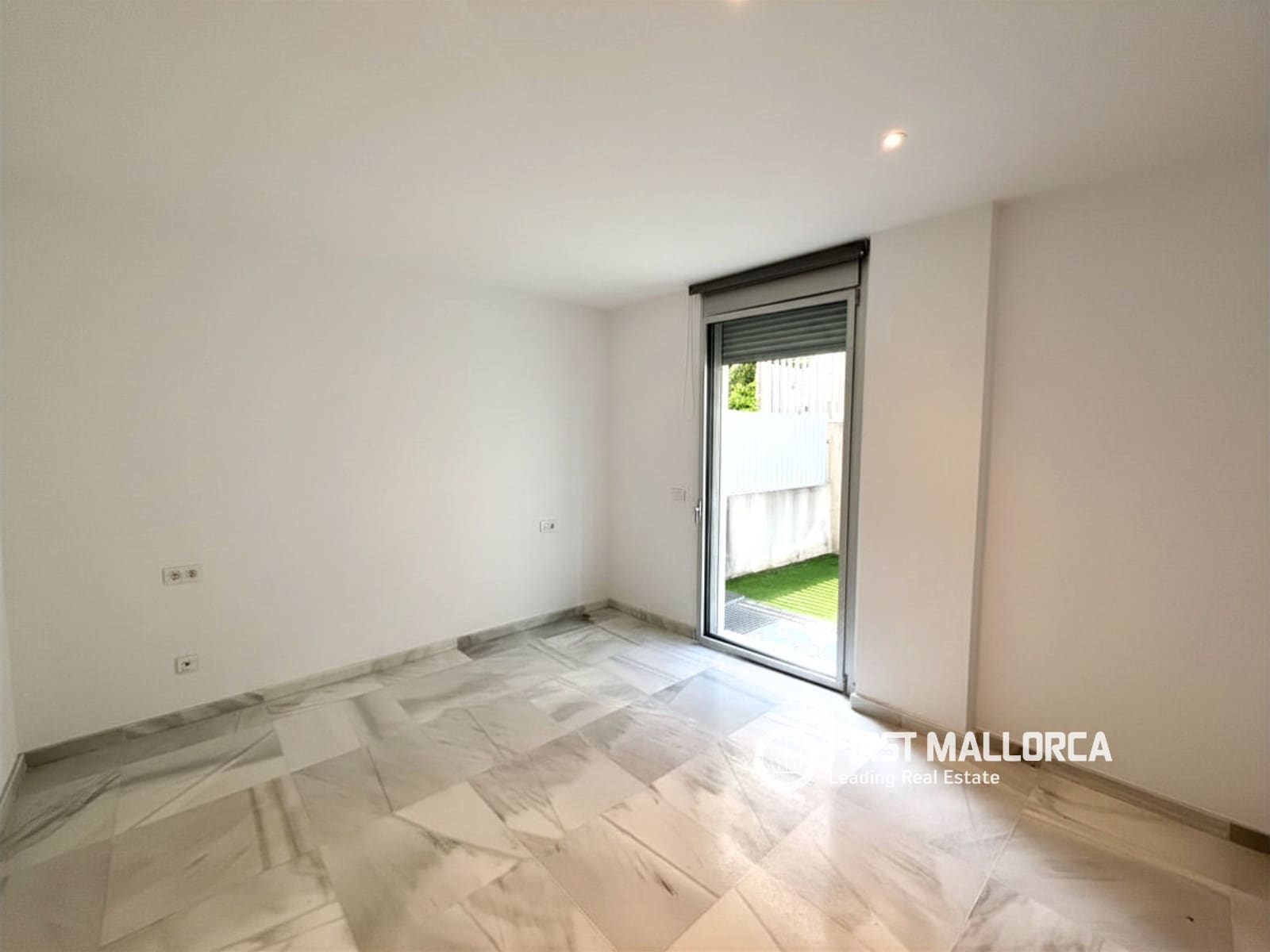 3 bedroom Apartment for sale in Palma de Mallorca with garage - € 1,950,000 (Ref: 9893176)