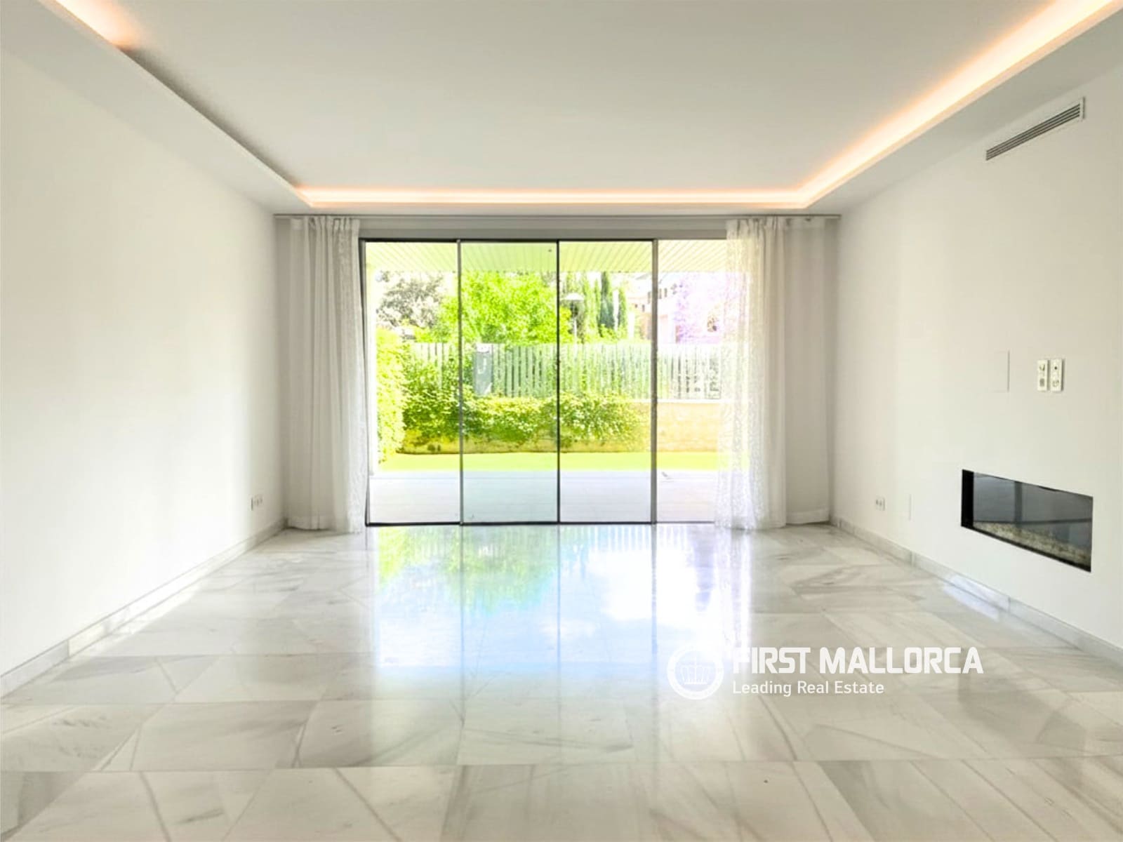 3 bedroom Apartment for sale in Palma de Mallorca with garage - € 1,950,000 (Ref: 9893176)