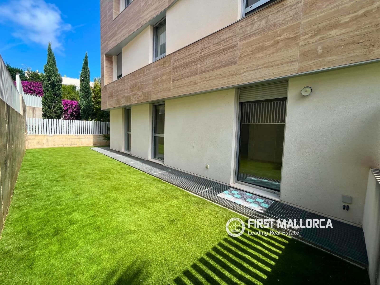3 bedroom Apartment for sale in Palma de Mallorca with garage - € 1,950,000 (Ref: 9893176)