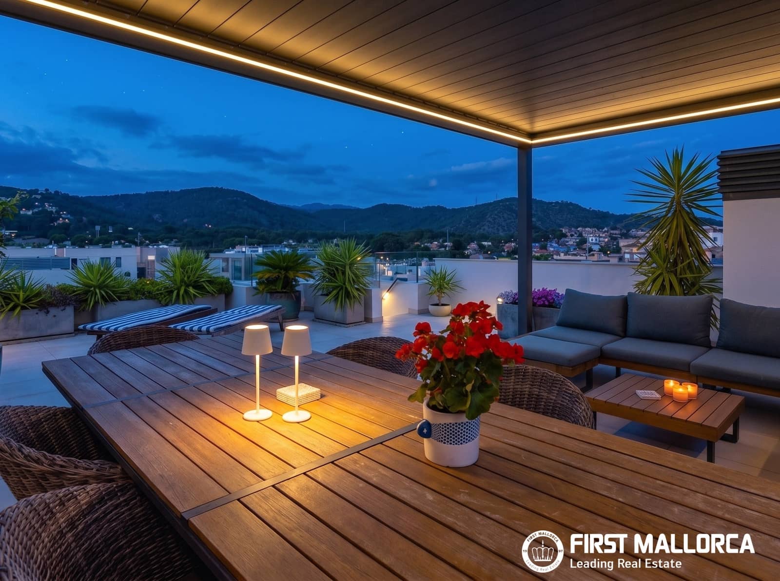 3 chambre Penthouse à vendre à Palma de Mallorca avec piscine garage - 1 450 000 € (Ref: 9898439)