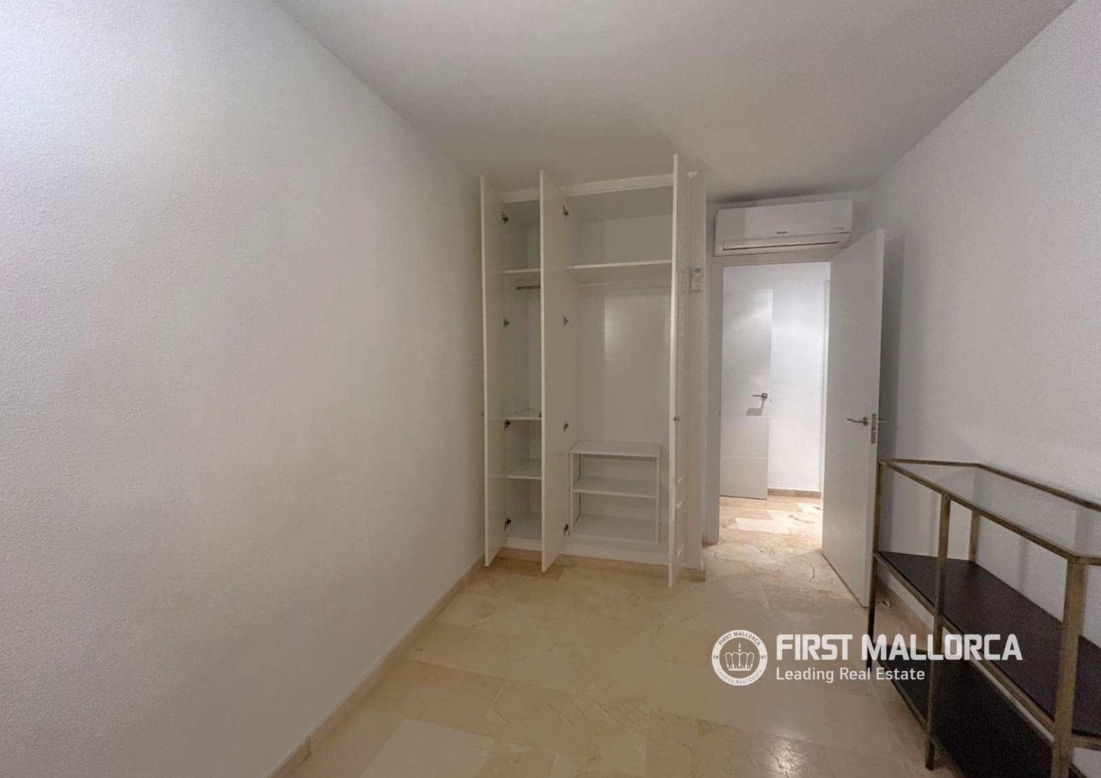 Apartamento de 4 habitaciones en El Toro / Port Adriano en alquiler con piscina garaje - 3.000 € (Ref: 9902429)