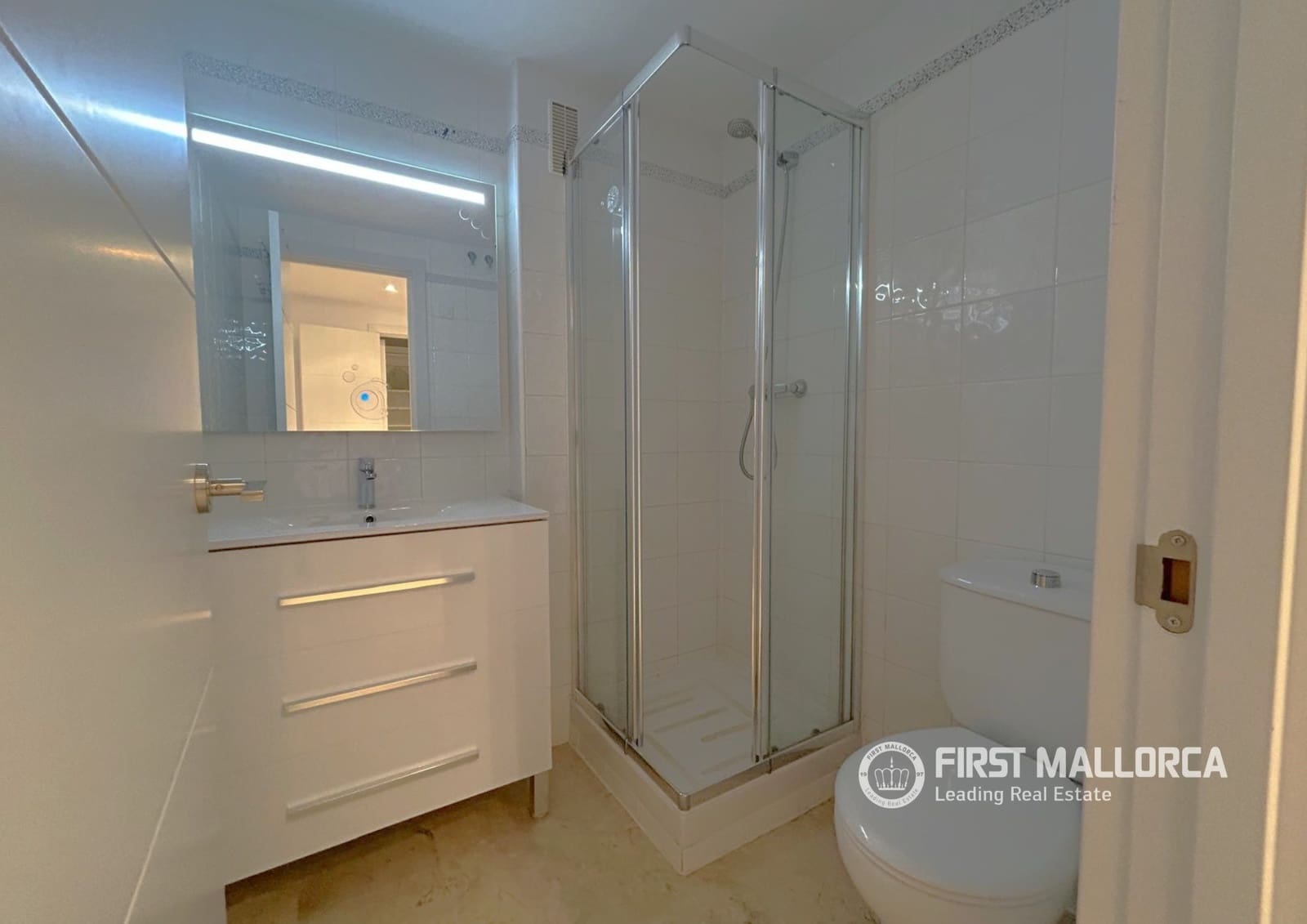 Apartamento de 4 habitaciones en El Toro / Port Adriano en alquiler con piscina garaje - 3.000 € (Ref: 9902429)