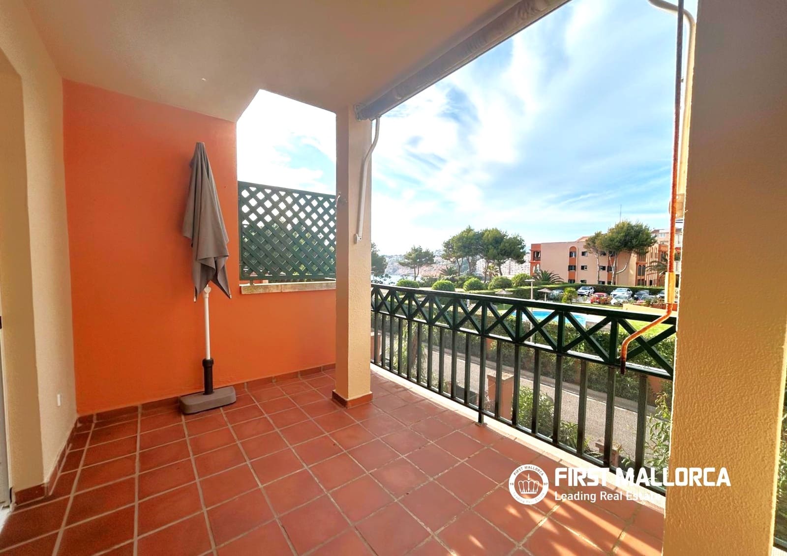 Apartamento de 4 habitaciones en El Toro / Port Adriano en alquiler con piscina garaje - 3.000 € (Ref: 9902429)