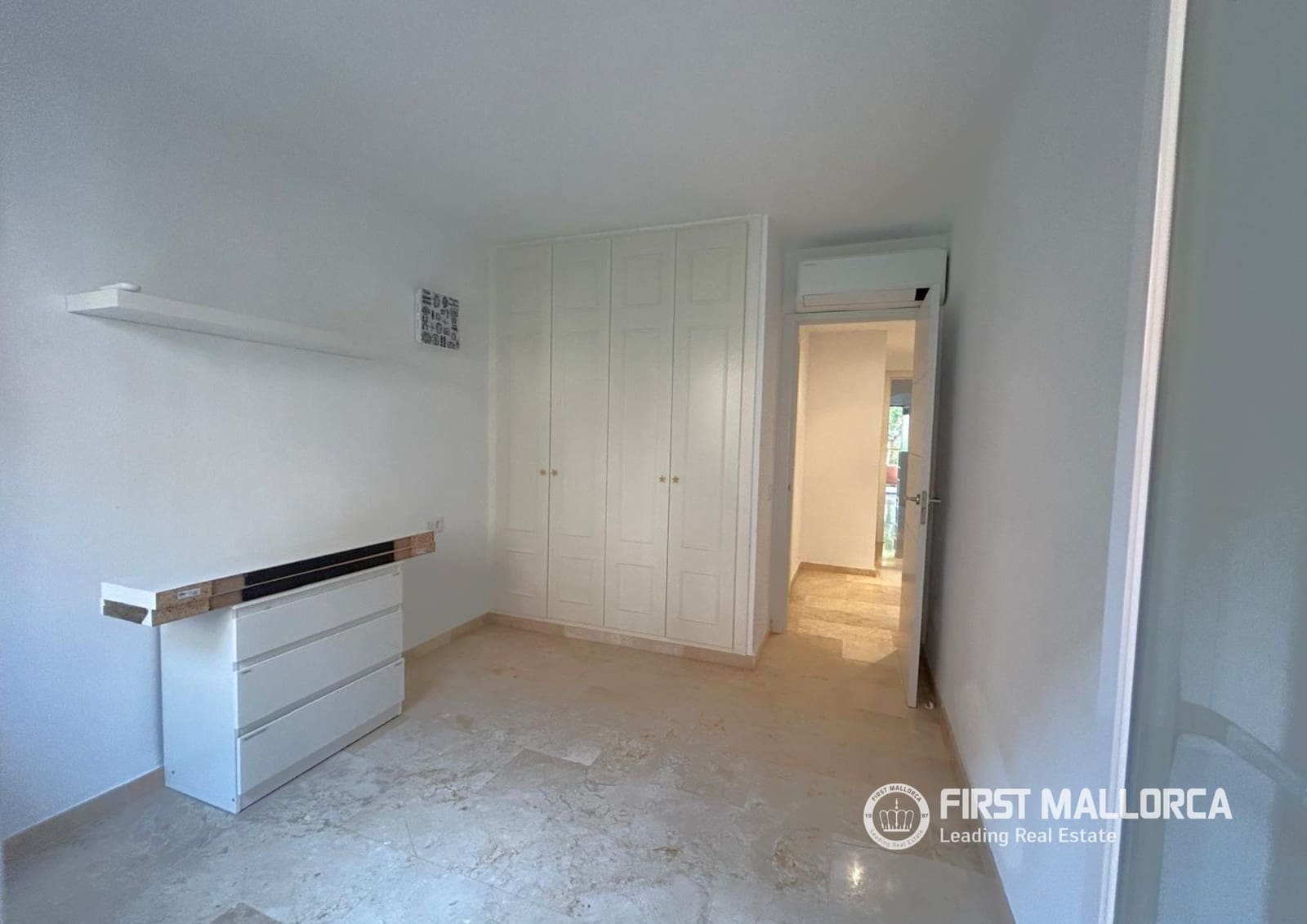 Apartamento de 4 habitaciones en El Toro / Port Adriano en alquiler con piscina garaje - 3.000 € (Ref: 9902429)