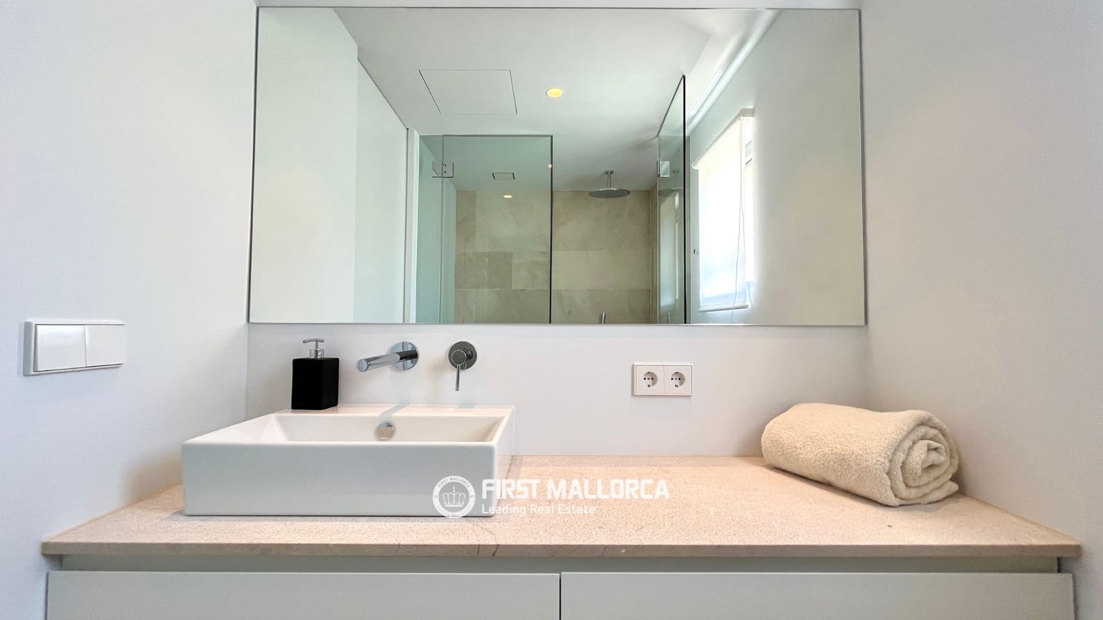 4 bedroom Villa for rent in Costa d'en Blanes with pool garage - € 50,000 (Ref: 9902433)