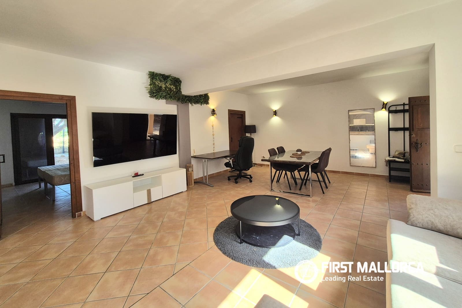 Finca/Casa Rural de 2 habitaciones en Llucmajor en alquiler con piscina garaje - 2.000 € (Ref: 9906664)