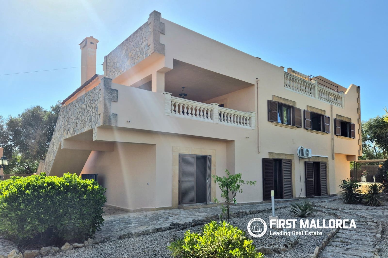 Finca/Casa Rural de 2 habitaciones en Llucmajor en alquiler con piscina garaje - 2.000 € (Ref: 9906664)