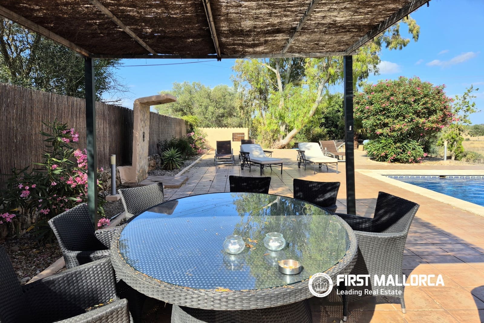 Finca/Casa Rural de 2 habitaciones en Llucmajor en alquiler con piscina garaje - 2.000 € (Ref: 9906664)