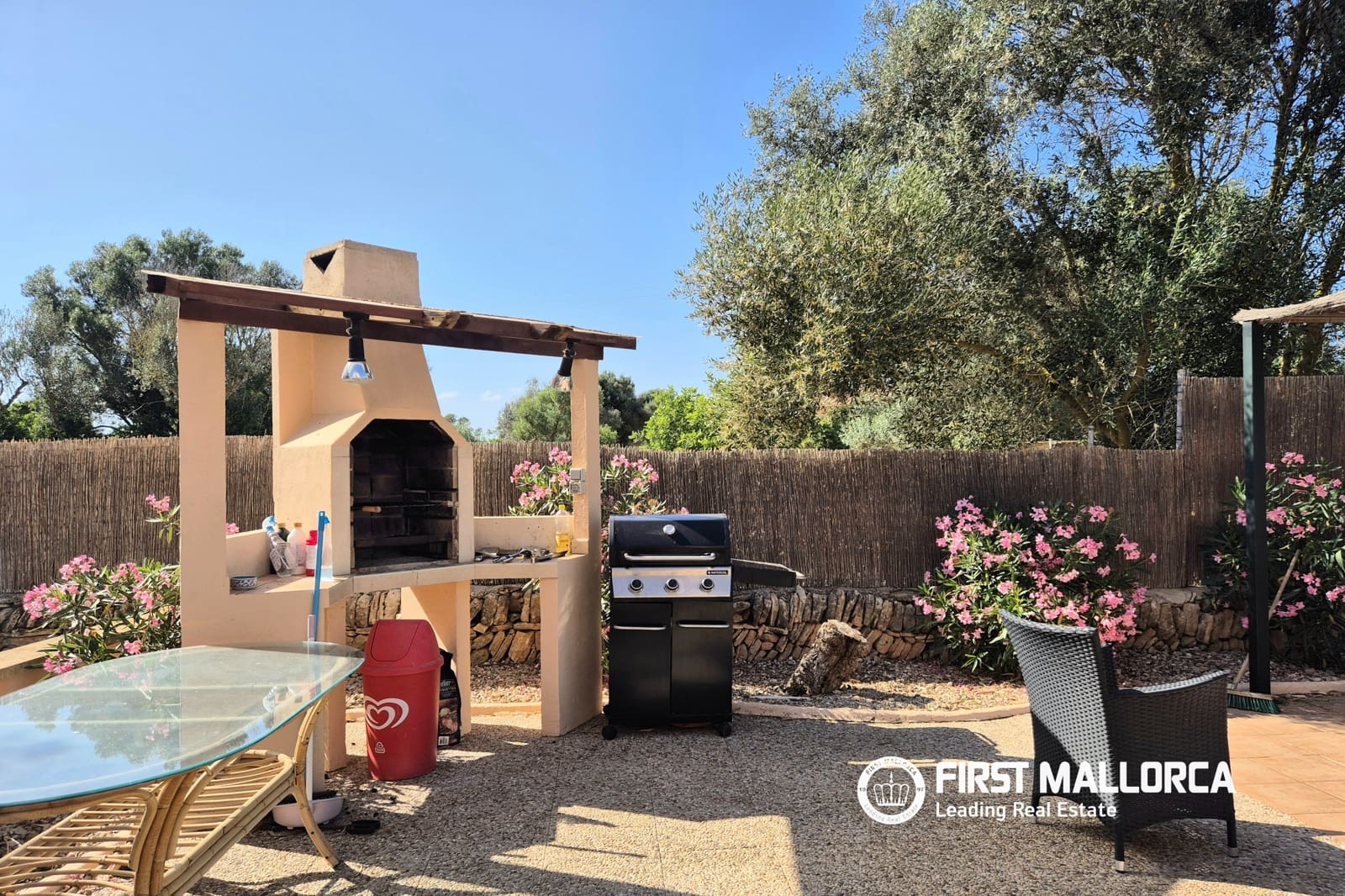 Finca/Casa Rural de 2 habitaciones en Llucmajor en alquiler con piscina garaje - 2.000 € (Ref: 9906664)