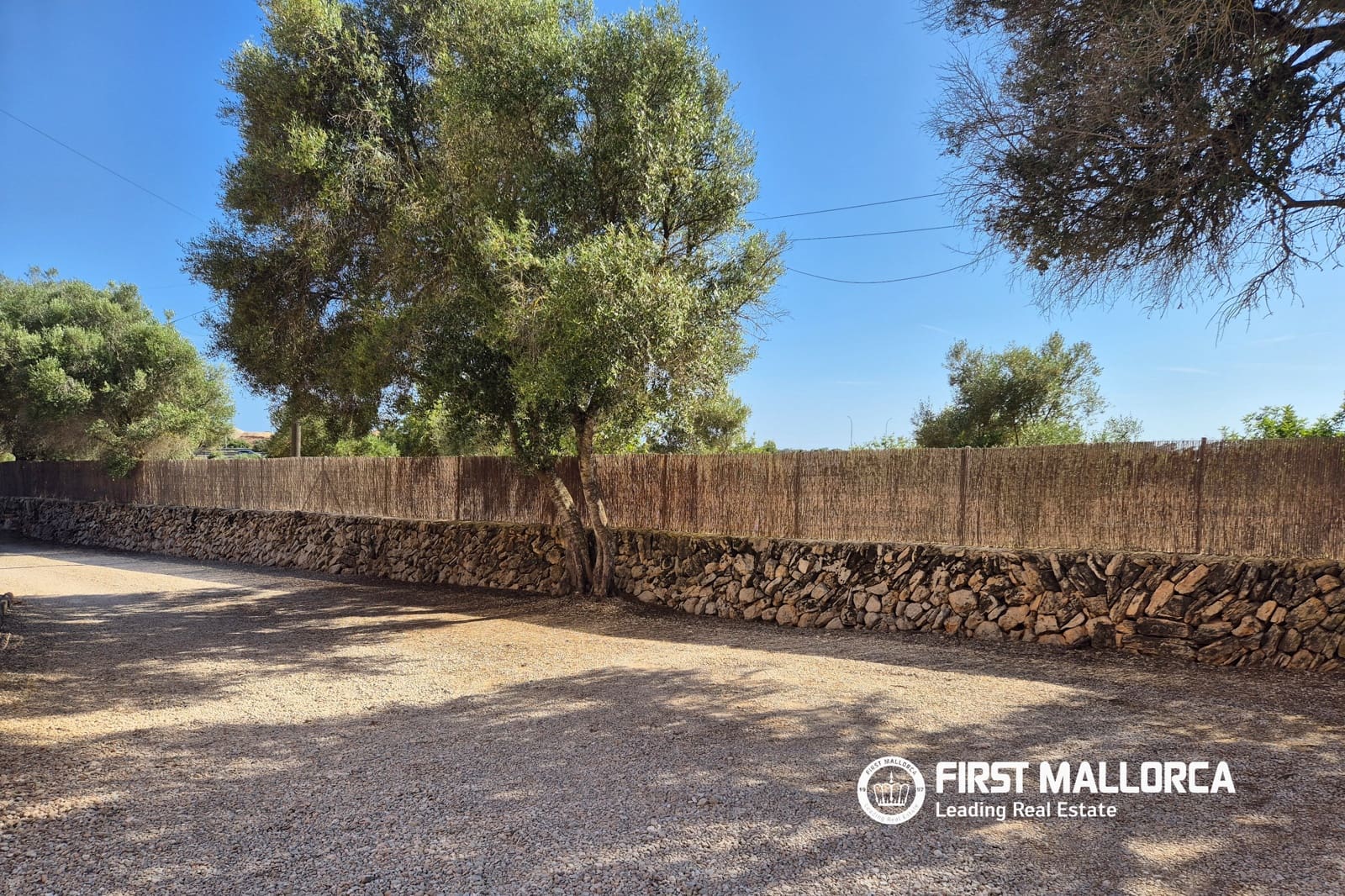 Finca/Casa Rural de 2 habitaciones en Llucmajor en alquiler con piscina garaje - 2.000 € (Ref: 9906664)