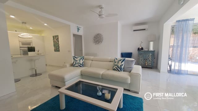 3 soveværelse Semi-Rækkehus til salg i Palmanova, Calvià med garage - € 875.000 (Ref: 9909710)