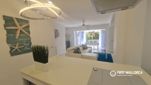 3 soveværelse Semi-Rækkehus til salg i Palmanova, Calvià med garage - € 875.000 (Ref: 9909710)