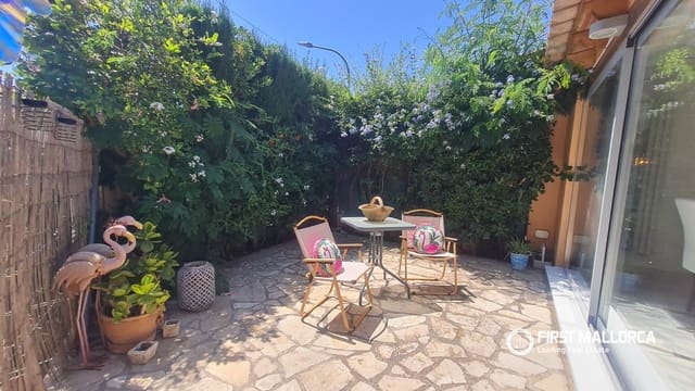 3 soveværelse Semi-Rækkehus til salg i Palmanova, Calvià med garage - € 875.000 (Ref: 9909710)