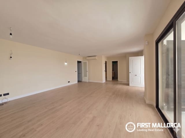 Appartement de 2 chambres à louer à Cala Mayor, Palma de Mallorca avec garage - 2 400 € (Ref: 9909711)