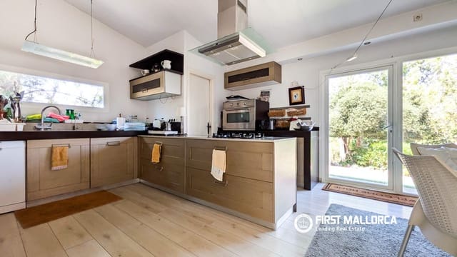 5 soveværelse Villa til salg i Establiments, Palma de Mallorca med swimmingpool garage - € 1.395.000 (Ref: 9909712)