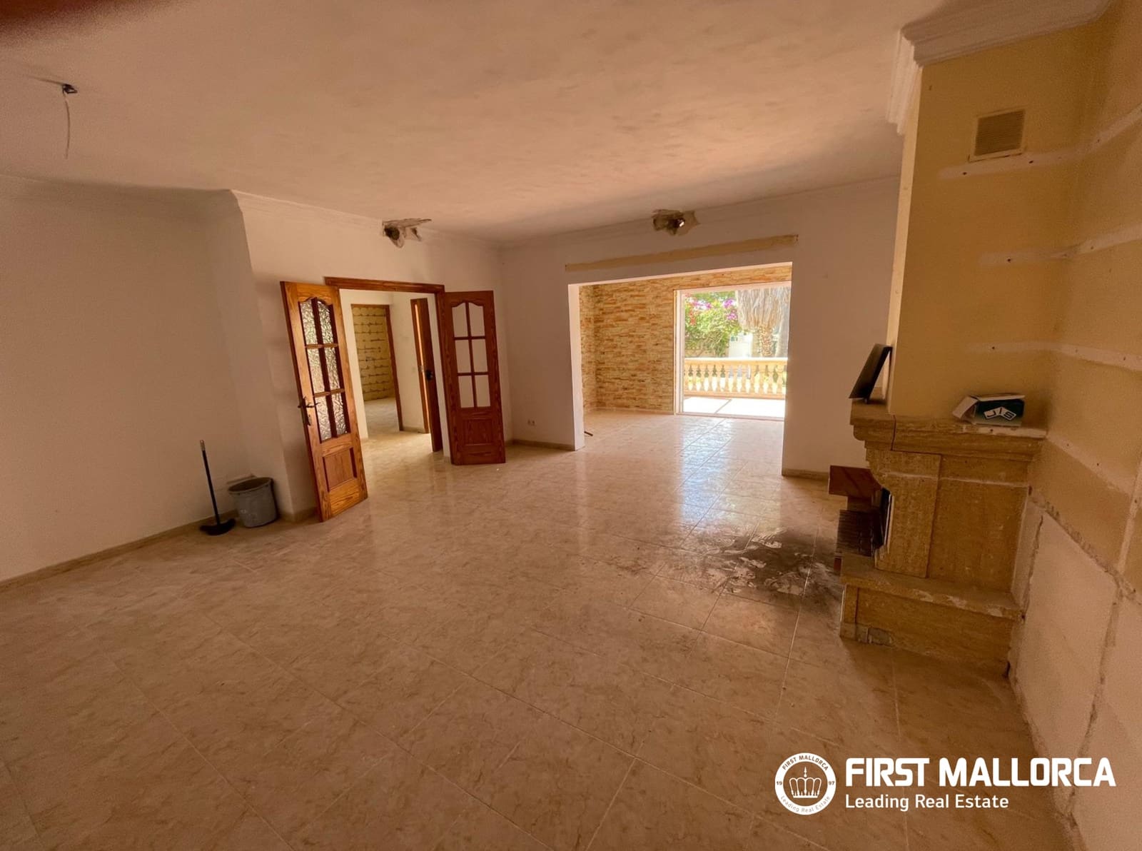 3 quarto Moradia para venda em Badia Gran com garagem - 650 000 € (Ref: 9911925)