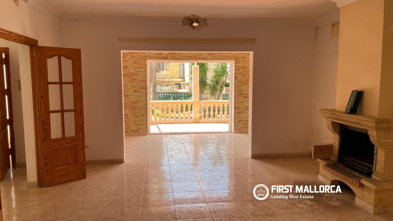 3 sovrum Villa till salu i Badia Gran med garage - 650 000 € (Ref: 9911925)