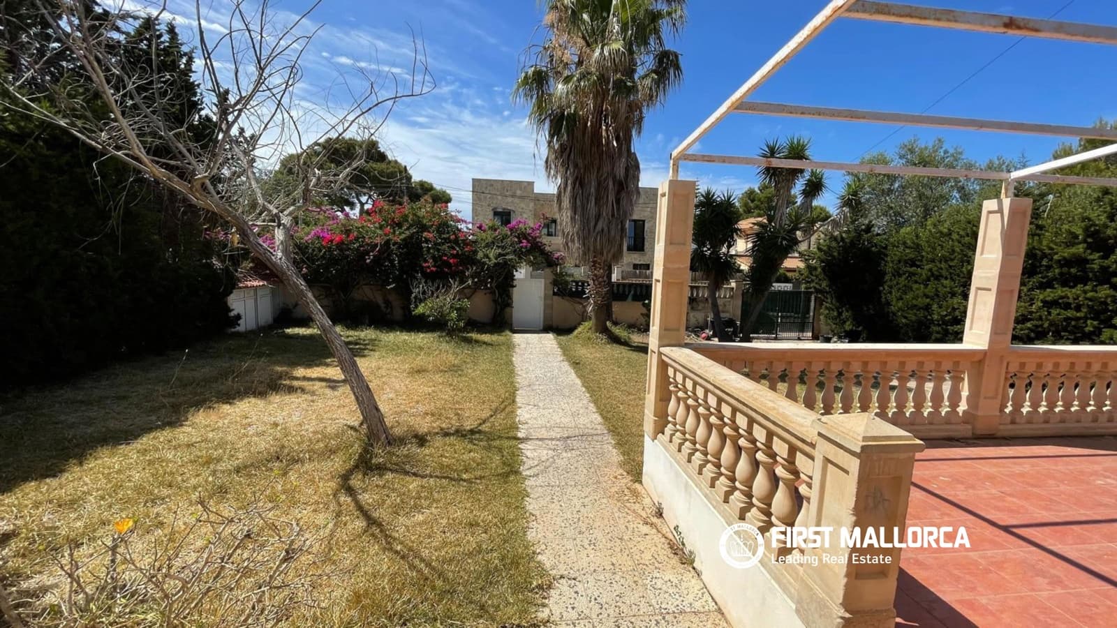 3 sovrum Villa till salu i Badia Gran med garage - 650 000 € (Ref: 9911925)