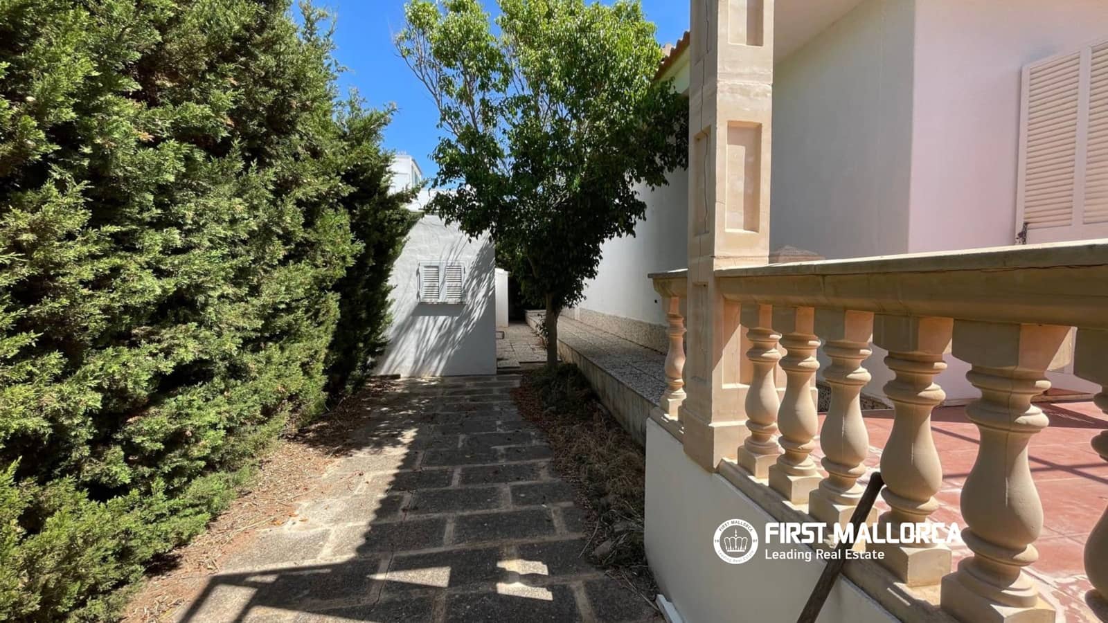 3 sovrum Villa till salu i Badia Gran med garage - 650 000 € (Ref: 9911925)