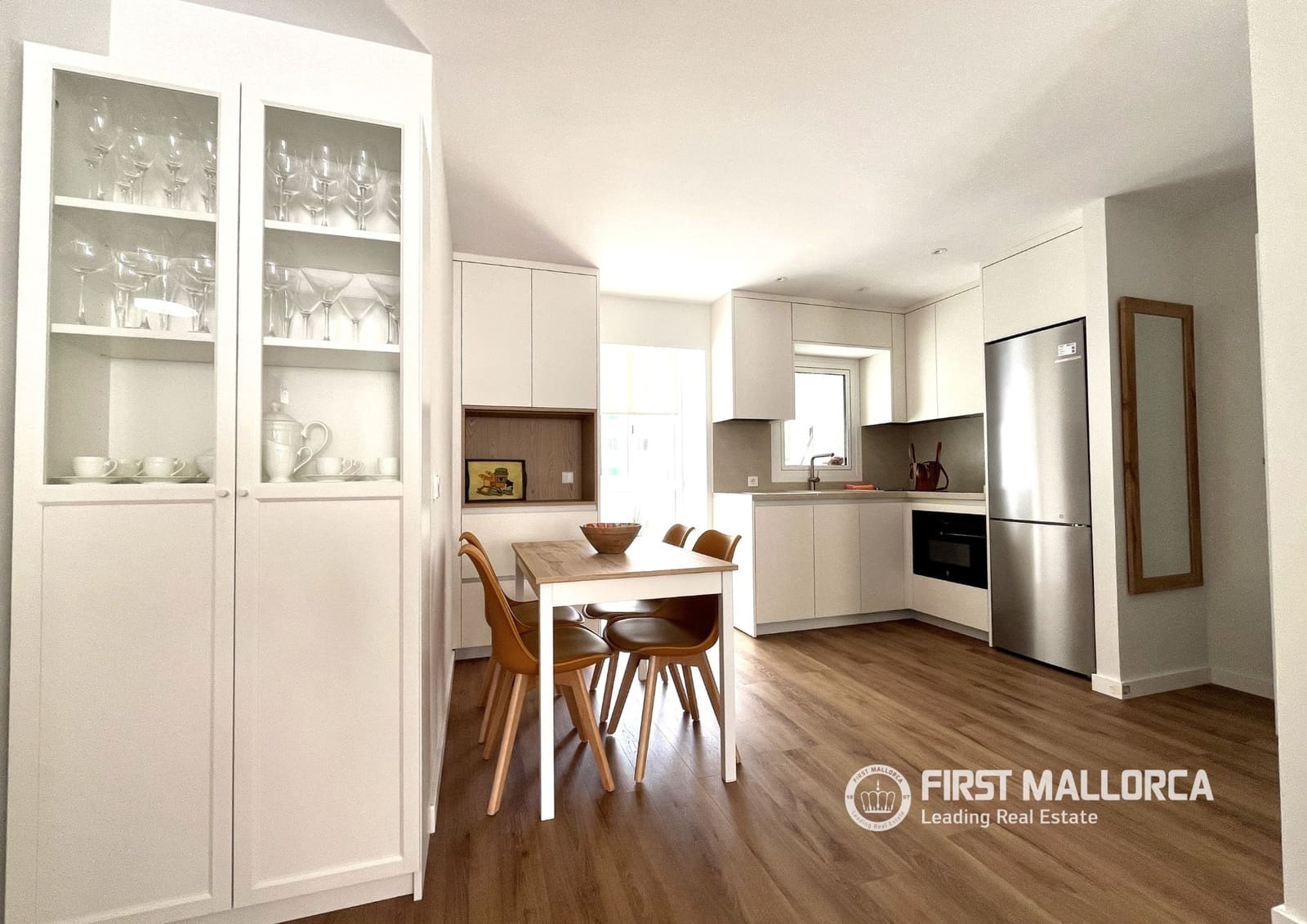 2 bedroom Apartment for rent in Palma de Mallorca - € 2,000 (Ref: 9911927)
