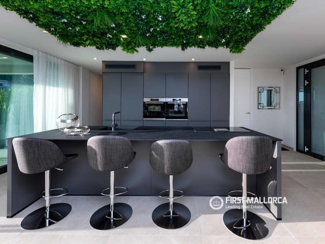 4 bedroom Villa for sale in Costa d'en Blanes, Calvià with pool garage - € 3,700,000 (Ref: 9926356)