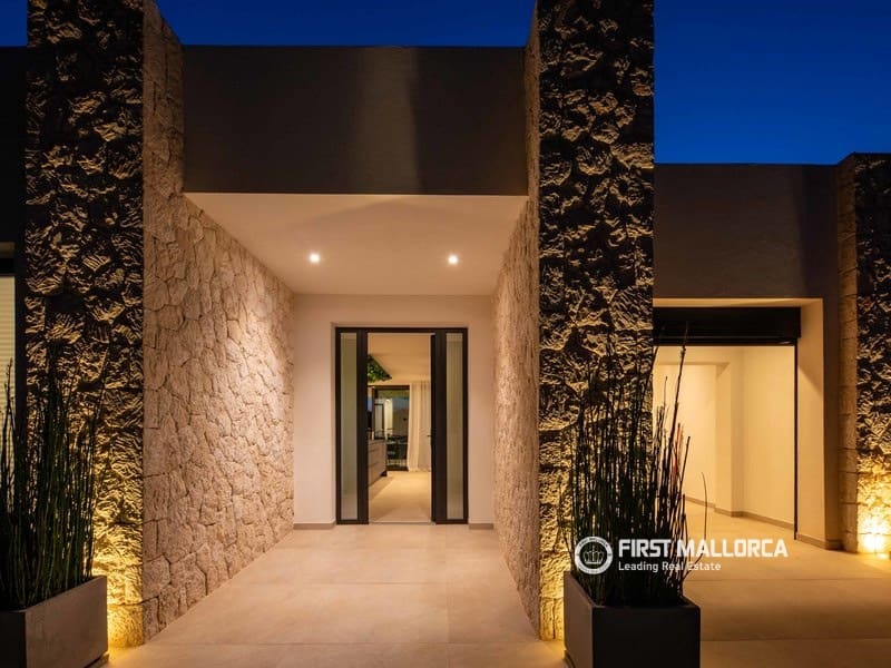 4 bedroom Villa for sale in Costa d'en Blanes with pool garage - € 3,700,000 (Ref: 9926356)
