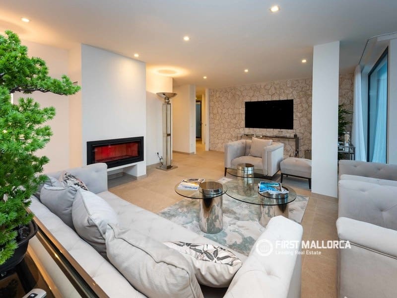 4 bedroom Villa for sale in Costa d'en Blanes with pool garage - € 3,700,000 (Ref: 9926356)