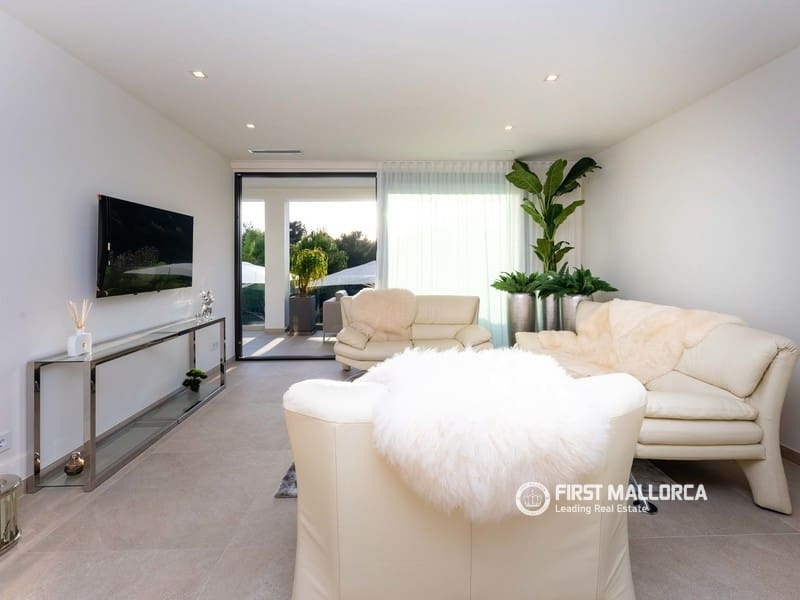 4 bedroom Villa for sale in Costa d'en Blanes with pool garage - € 3,700,000 (Ref: 9926356)