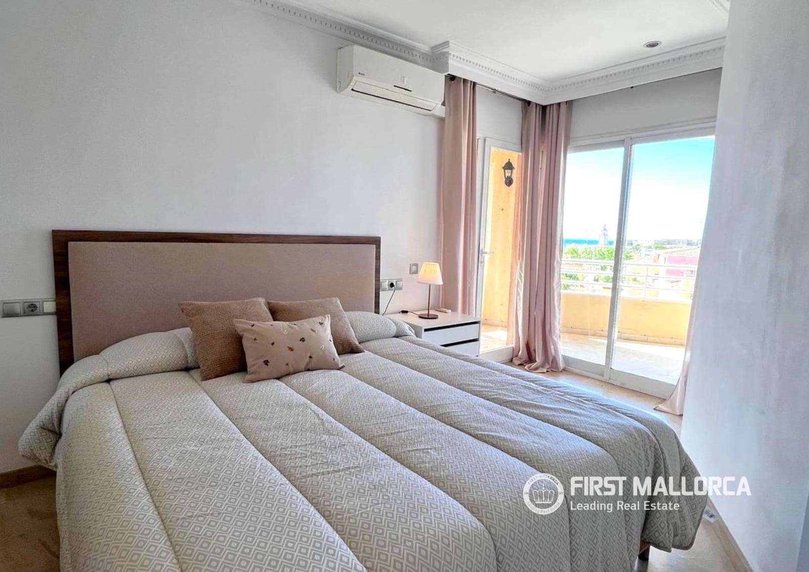 2 sovrum Takvåning att hyra i Palma de Mallorca med pool garage - 2 350 € (Ref: 9926357)