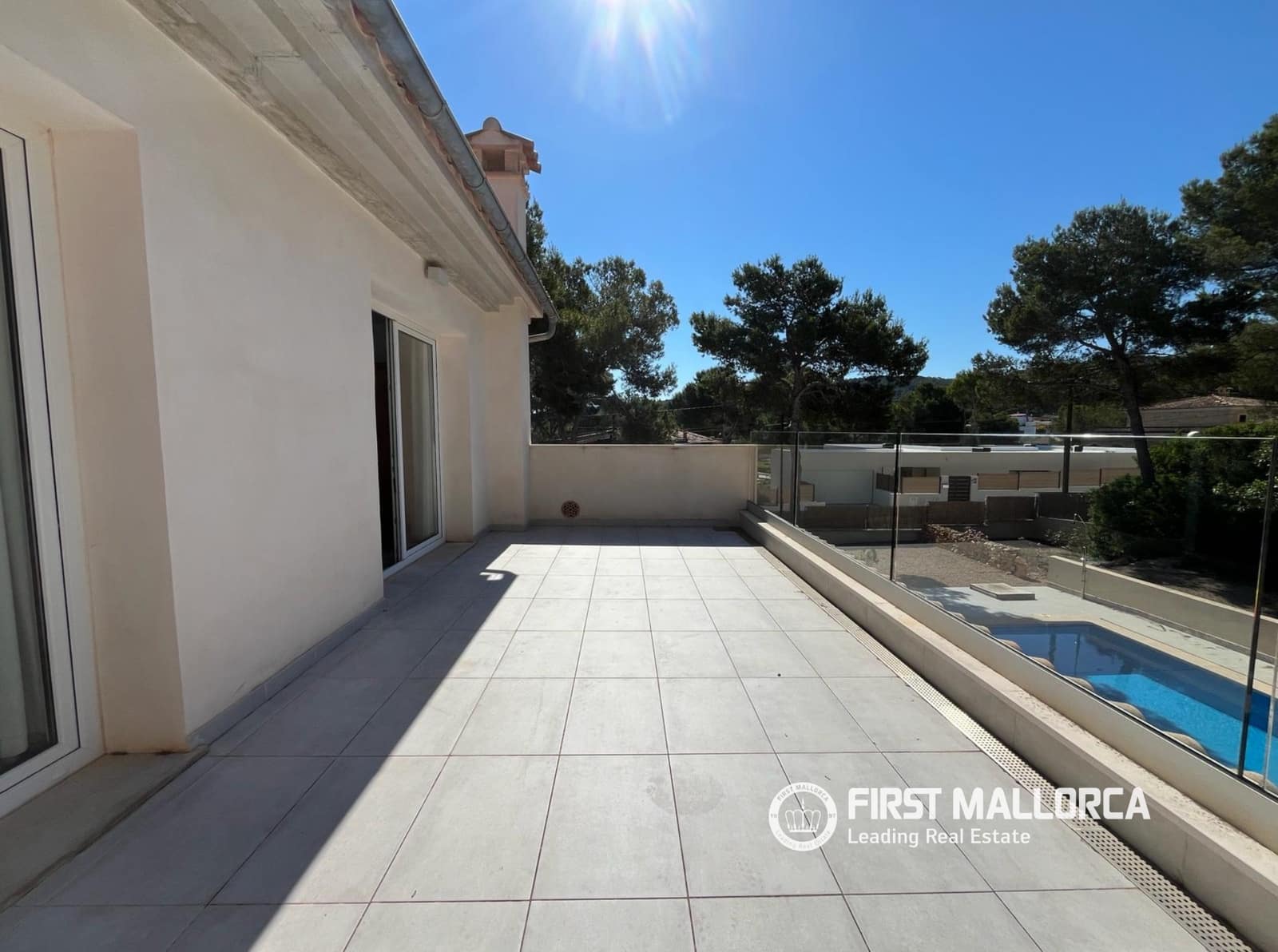 4 soveværelse Villa til salg i El Toro / Port Adriano med swimmingpool garage - € 2.150.000 (Ref: 9926359)
