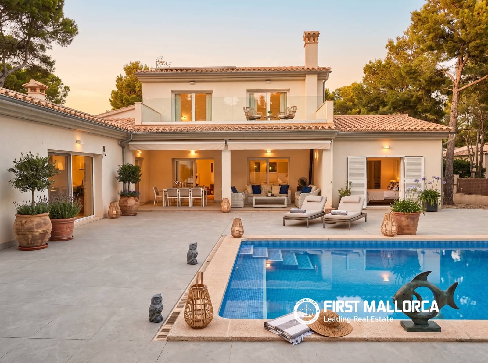 4 soveværelse Villa til salg i El Toro / Port Adriano med swimmingpool garage - € 2.150.000 (Ref: 9926359)