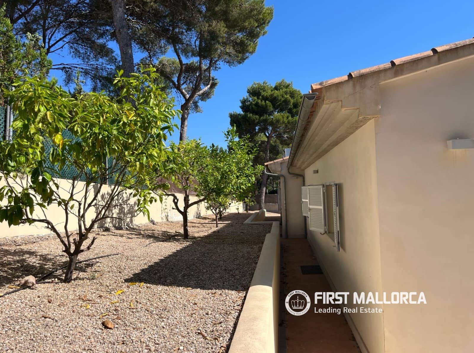 4 soveværelse Villa til salg i El Toro / Port Adriano med swimmingpool garage - € 2.150.000 (Ref: 9926359)