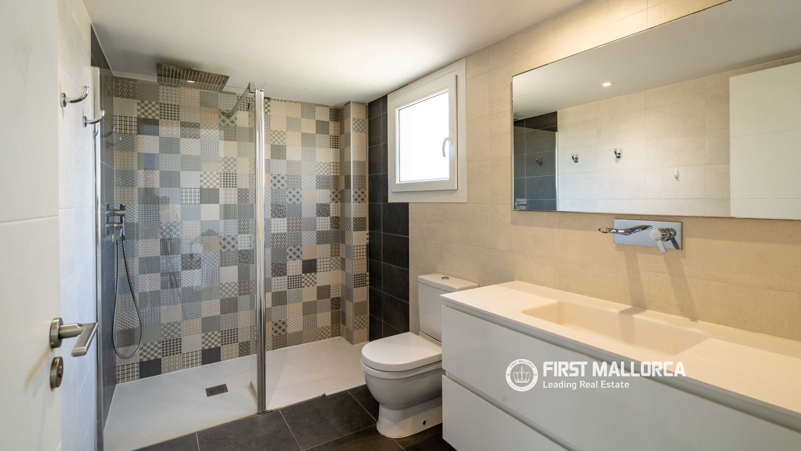 4 bedroom Villa for sale in El Toro / Port Adriano with pool garage - € 2,150,000 (Ref: 9926359)
