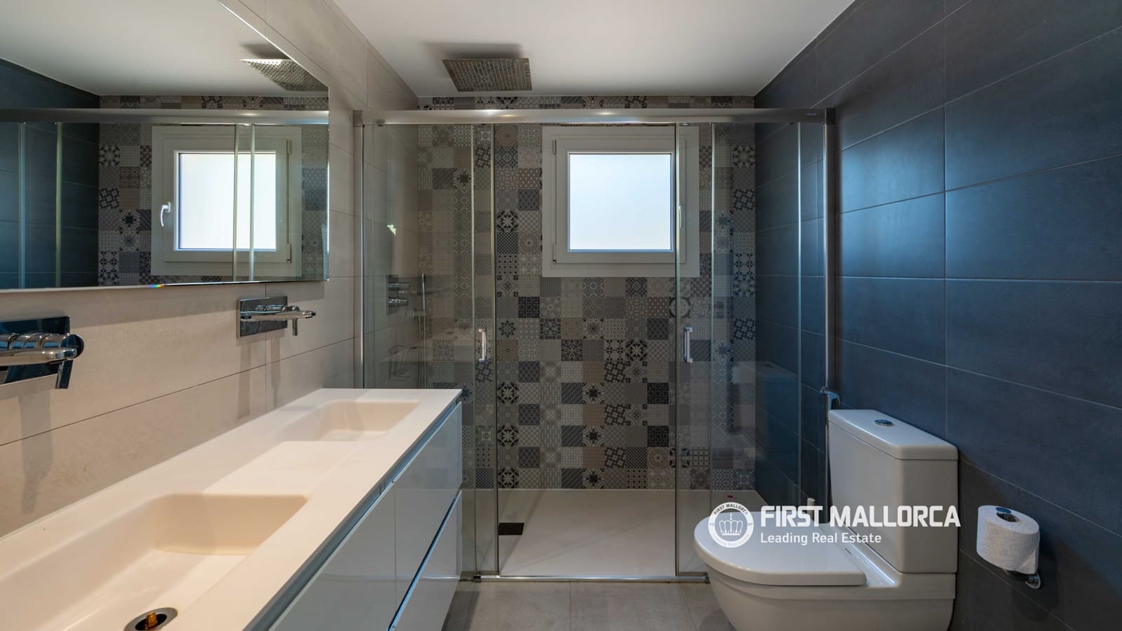 4 bedroom Villa for sale in El Toro / Port Adriano with pool garage - € 2,150,000 (Ref: 9926359)