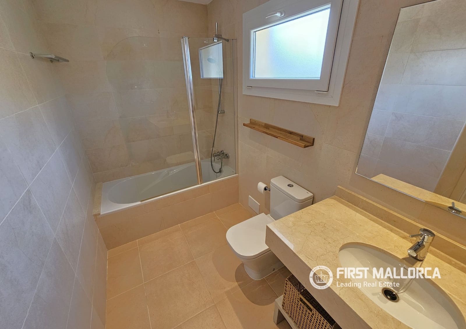 2 bedroom Apartment for sale in Sa Rapita / La Rapita with pool garage - € 479,000 (Ref: 9926360)