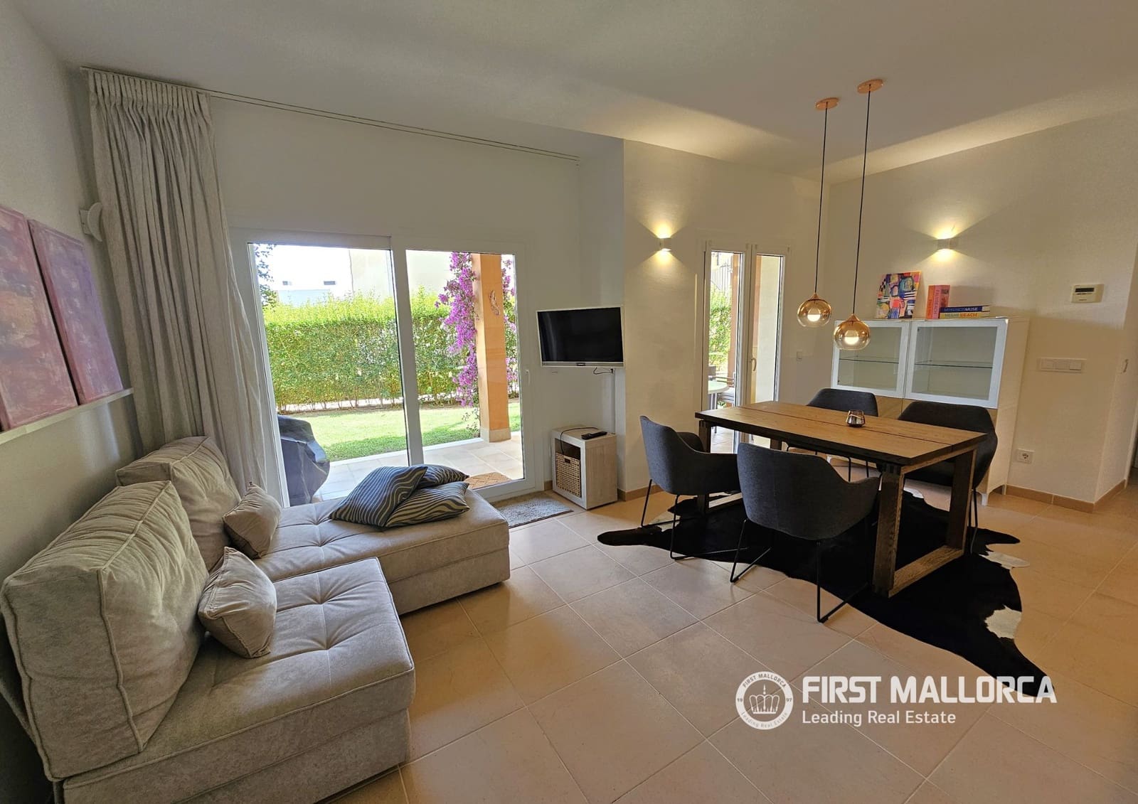 2 bedroom Apartment for sale in Sa Rapita / La Rapita with pool garage - € 479,000 (Ref: 9926360)
