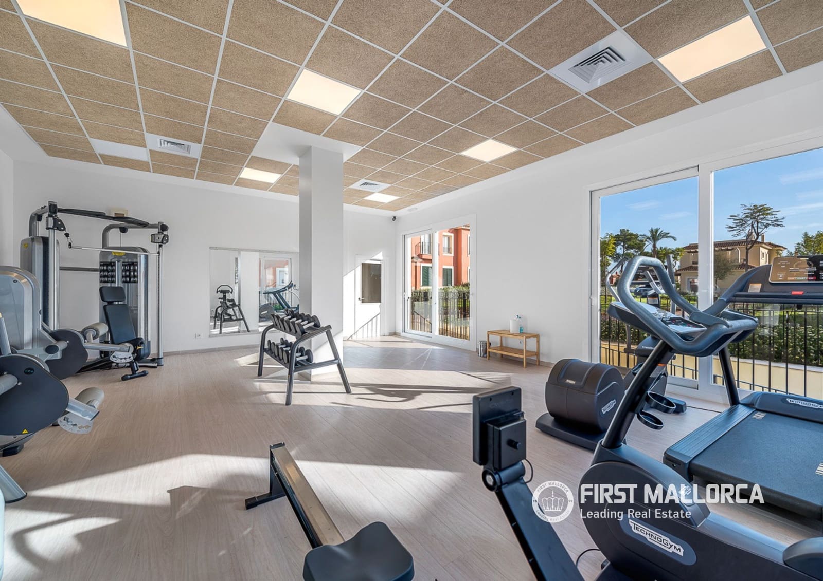 2 bedroom Apartment for sale in Sa Rapita / La Rapita with pool garage - € 479,000 (Ref: 9926360)