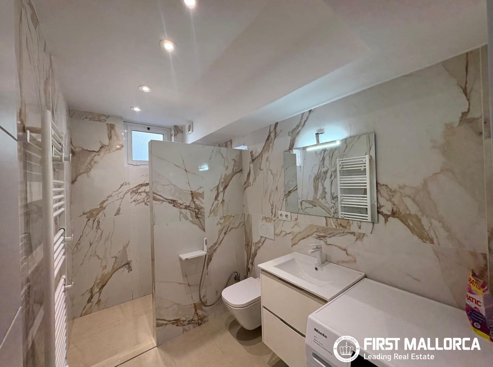 2 bedroom Apartment for sale in Illetas with pool garage - € 650,000 (Ref: 9926363)