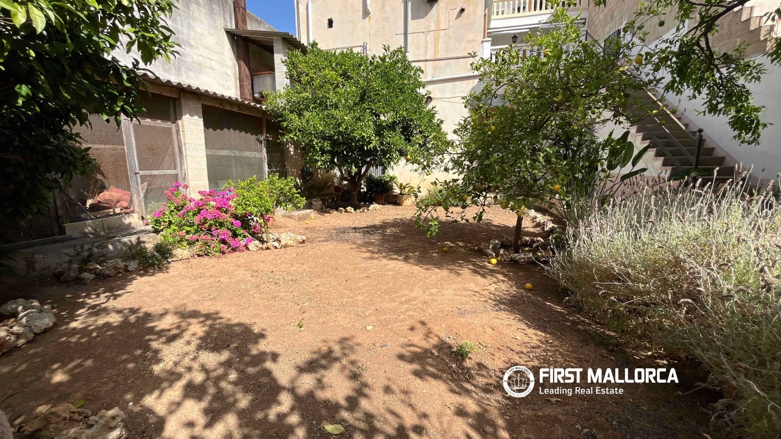 4 bedroom Terraced Villa for sale in Sa Pobla with garage - € 495,000 (Ref: 9926364)